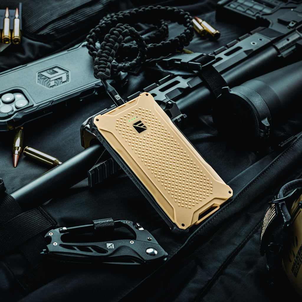 Dark Energy Poseidon Pro - Desert power bank with outdoor equipment